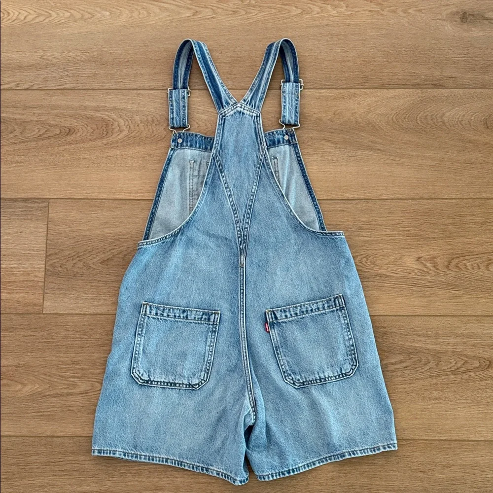 Light Wash Levi's® Premium Utility Shortalls - Picture 4 of 5